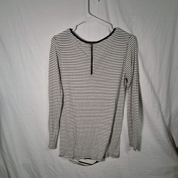🧡JESSICA Simpson Maternity Striped Top - Picture 4 of 4